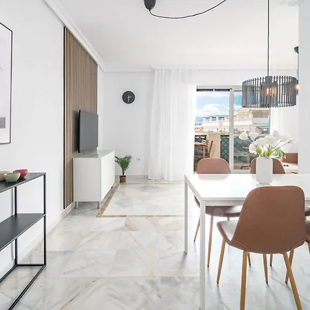 Contemporary Near Puerto Banus
