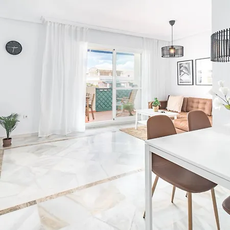 Contemporary Near Puerto Banus *